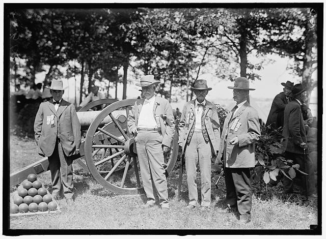 Gettysburg Reunion: G.A.R and U.C.V Veterans of the G.A.R and of the Confederacy, at the Encampment.<br />
