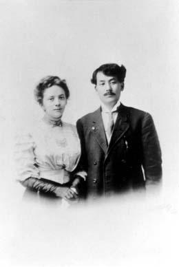 Helen Gladys (Emery) Aoki and Gunjiro Aoki, March 1909. 