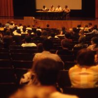 Students meet to discuss issues