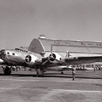 B-17B Flying Fortress McChord Field dedication ceremony and air show July 3, 1940.gif